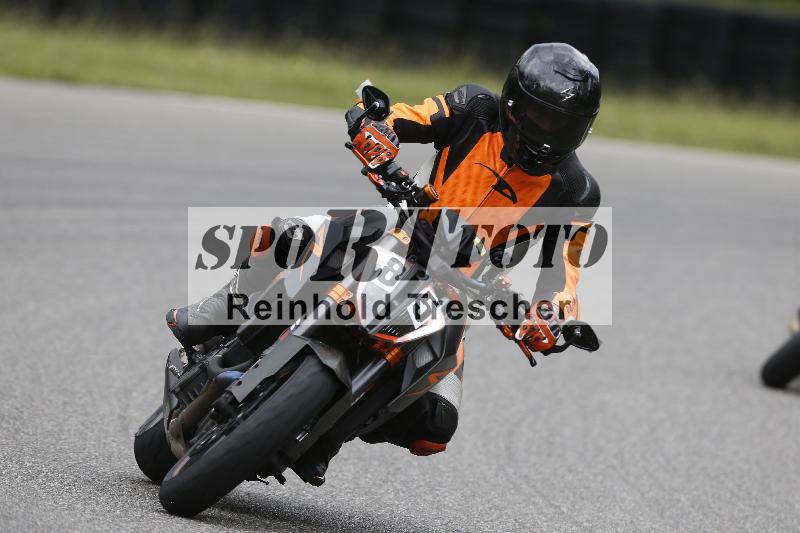 /Archiv-2025/22 06.06.2025 DISCOVER the BIKE ADR/Bike 2 gelb/85